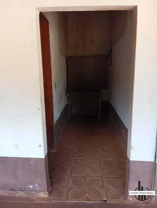 VENDA DE TERRENO COM CASA - LERROVILLE, DISTRITO DE LONDRINA