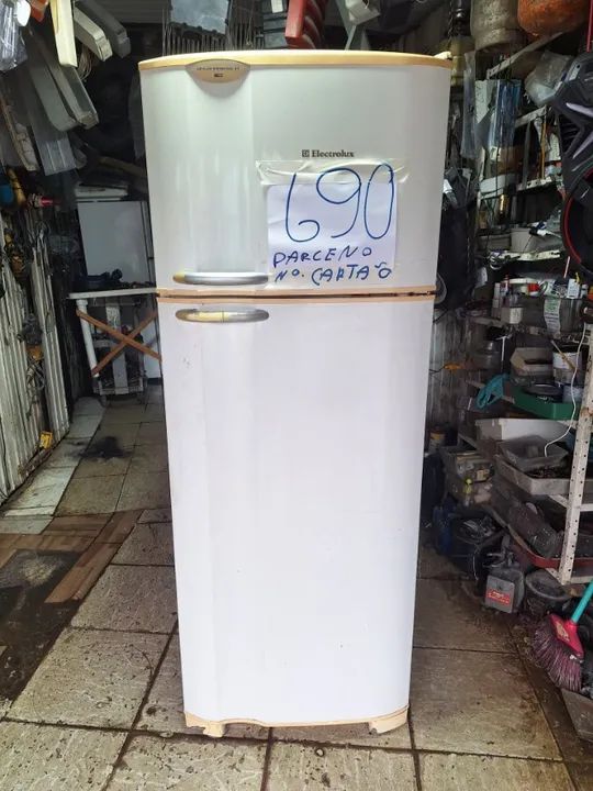 geladeira revisada 600 R$ em trego hohe +tacaligue wzp * sr antonio parcelo cartao