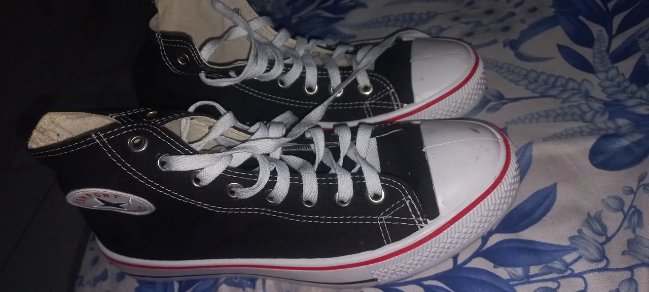 Vendo tênis All Star número 39!