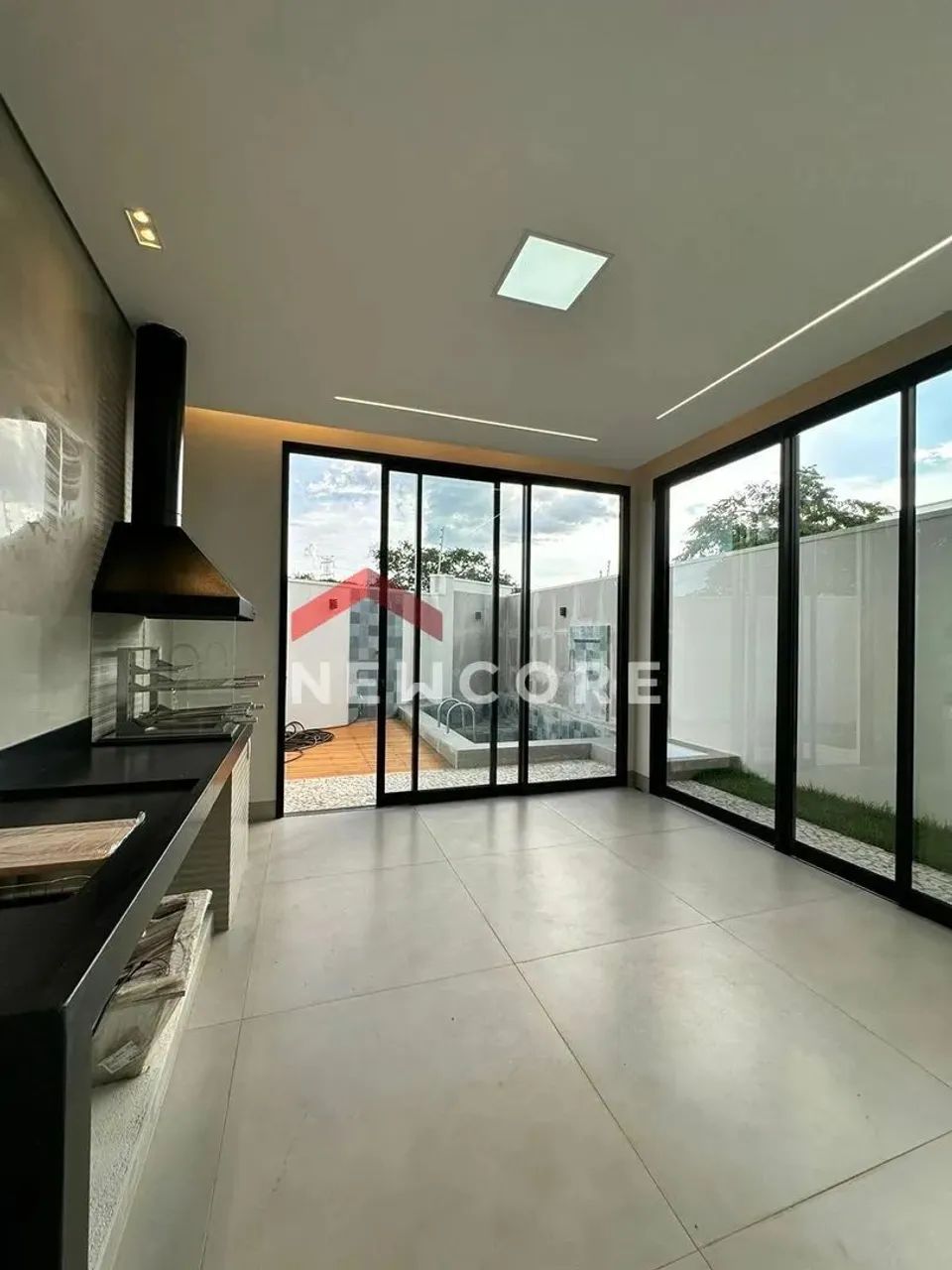 Casa de condomínio em Avenida Vereador Carlito Cordeiro - Jardim Botânico - Uberlândia/MG