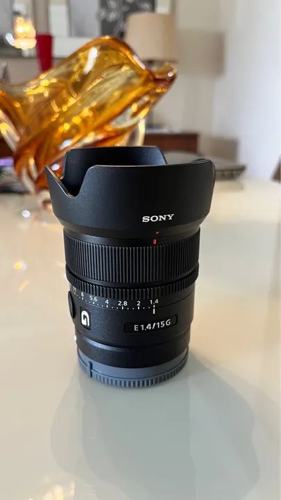 Lente Sony E 15mm f/1.4G Nova 