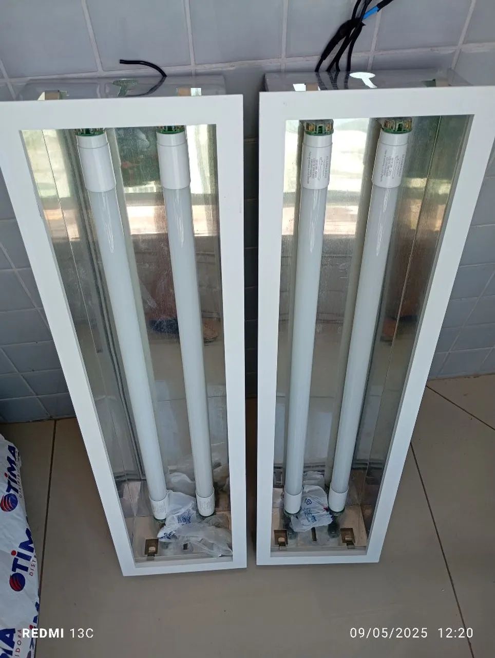 2 Luminárias de embutir (Plafon) já com as lâmpadas  - Foto 2
