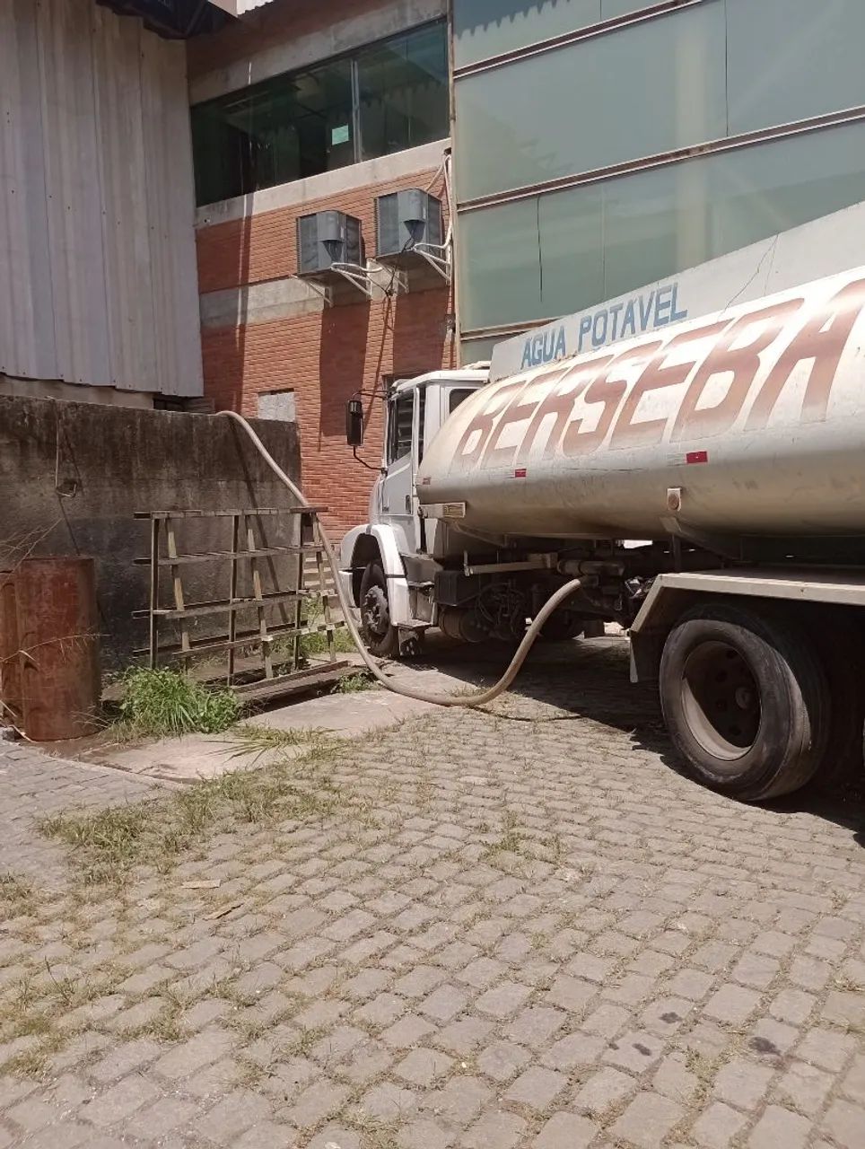 CAMINHÃO PIPA BERSEBA - 20 MIL LITROS - Foto 3