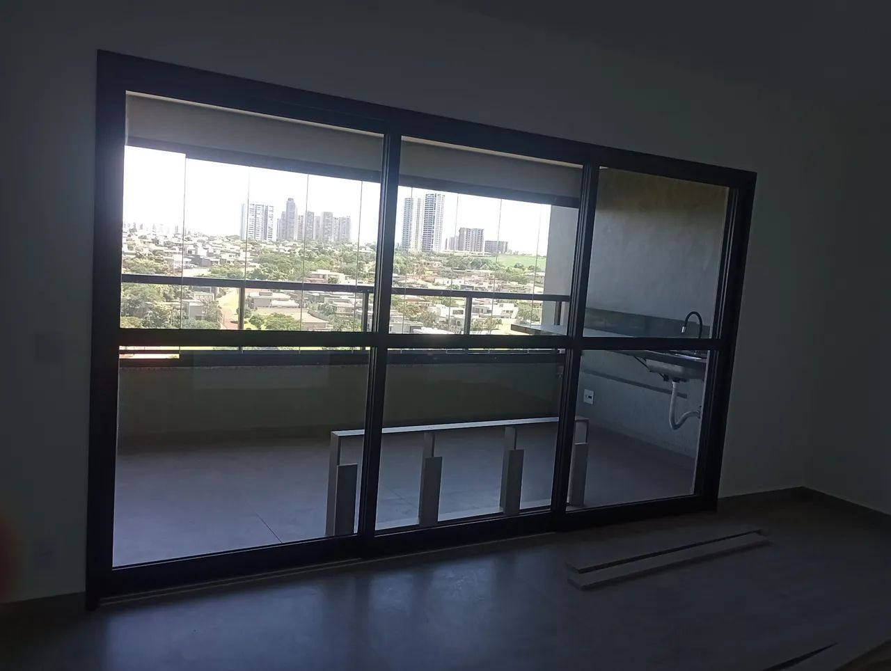 portas em alumínio de correr 3 folhas  - Foto 2