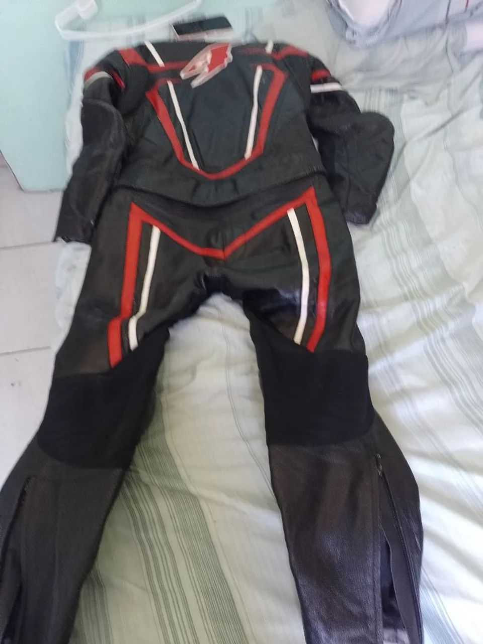 Macacão f4 duas peças de Couro para Motociclista - Foto 5