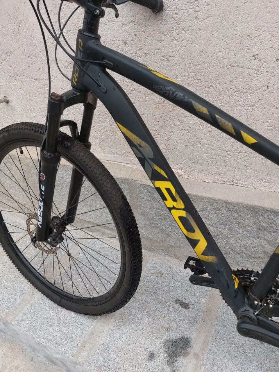 Bicicleta AKRON, aro 29, 27 marchas  - Foto 3