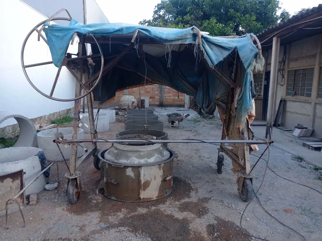 Fábrica de Pré-moldados Montada,e só começar a trabalhar... - Foto 3