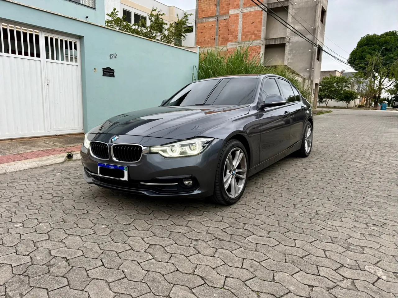 BMW 328i 2017 - 56.000km COM TETO