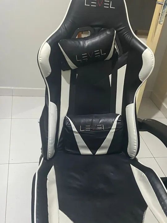 Cadeira Gamer level, Reclinável, 2D, Preta e Branca