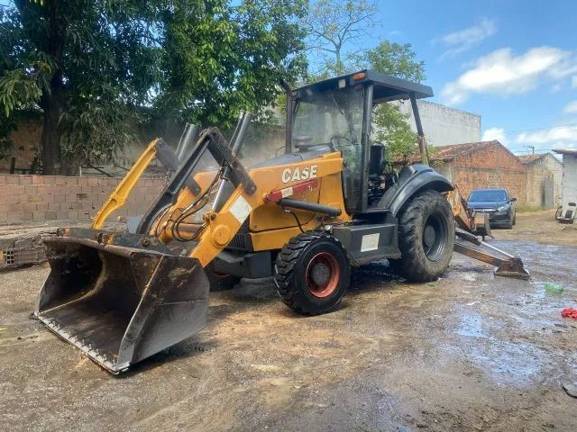 Retroescavadeira CASE 580M Turbo 4X4  *70  *55 - Foto 5