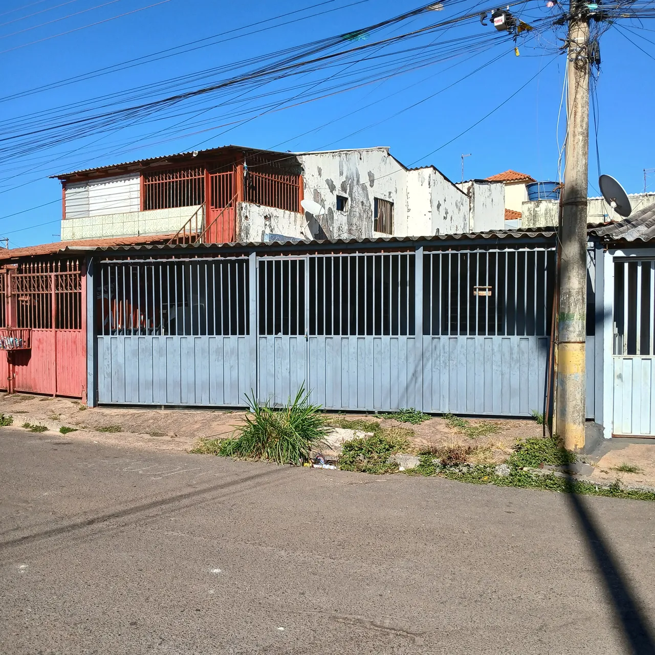 Vende se está casa em samambaia sul