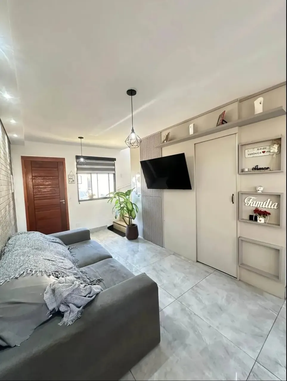 Sobrado em condominio fechado com móveis planejados, Lazer completo e ótima localização
