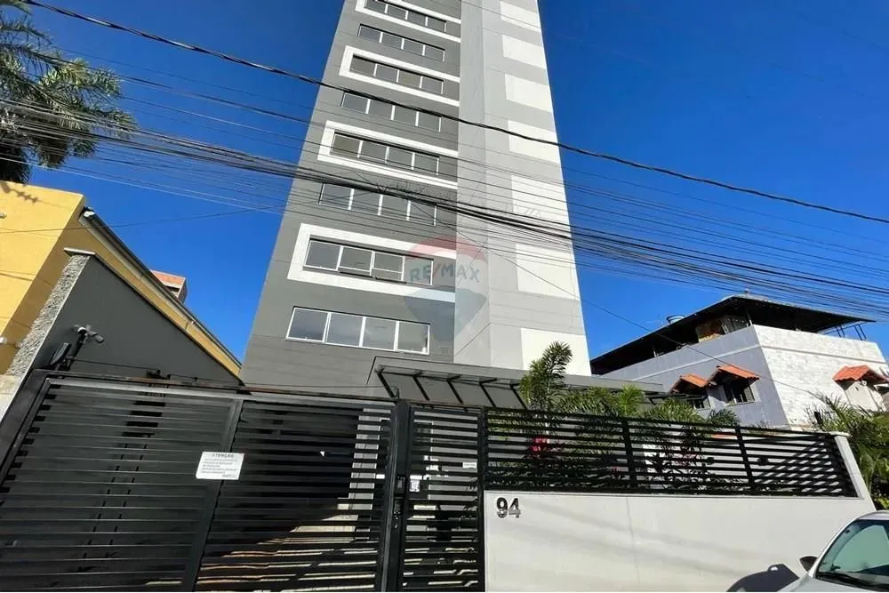 Studio para locação pertinho da UFJF - elevador, garagem, piscina e academia.