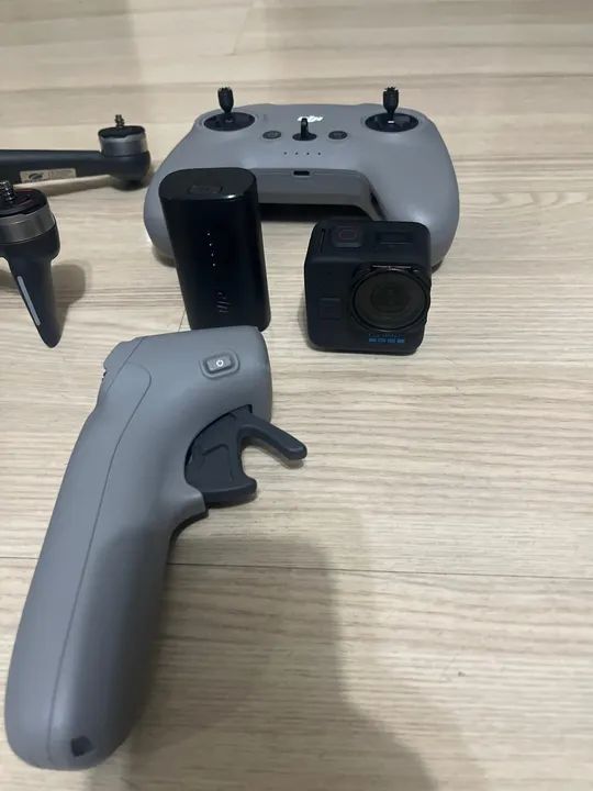 Drone DJI FPV 7 baterias goggles 2 Gopro 11 mini - Foto 6