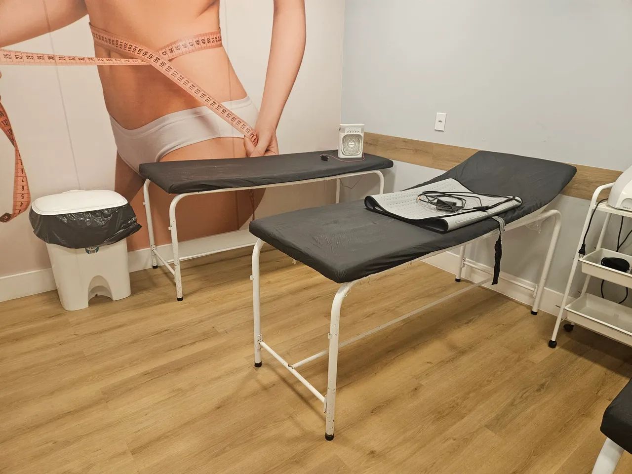 Maca Fixa Profissional c/ Suporte de Papel Branca