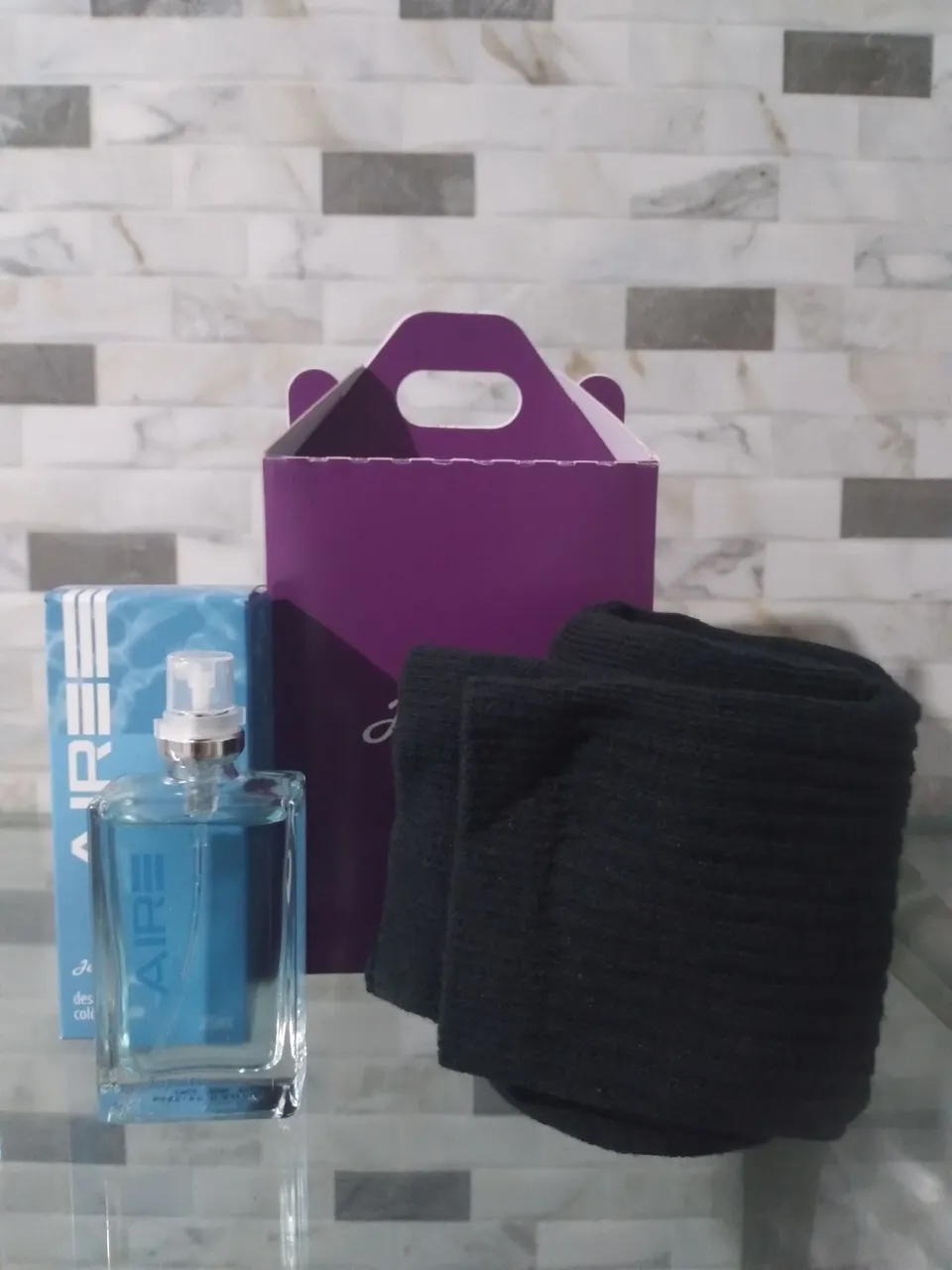 Kit Perfume Aire + Meia + Caixa de Presente