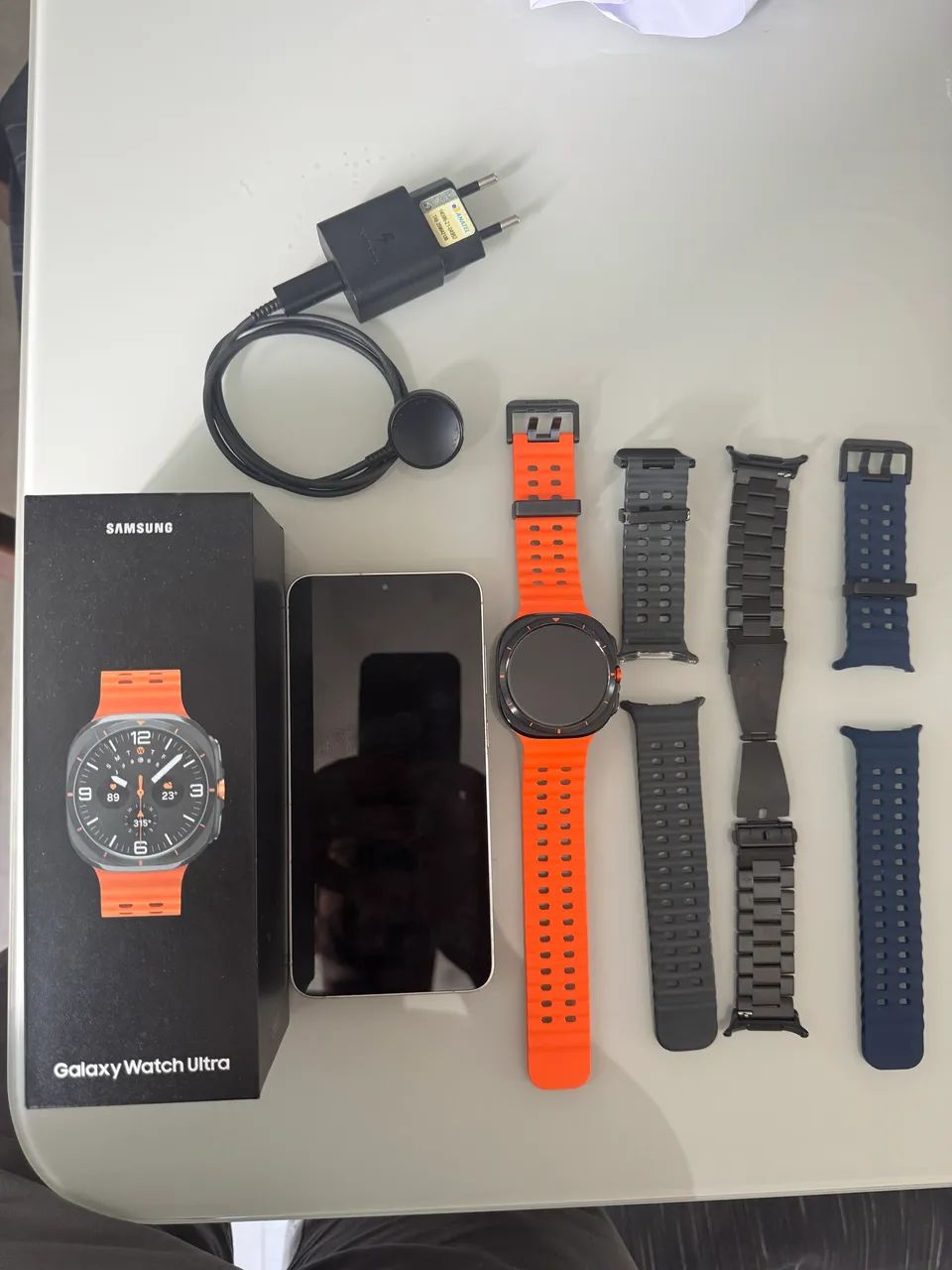 Samsung S24 Plus + Galaxy Watch 7 Ultra - tudo em estado de novo