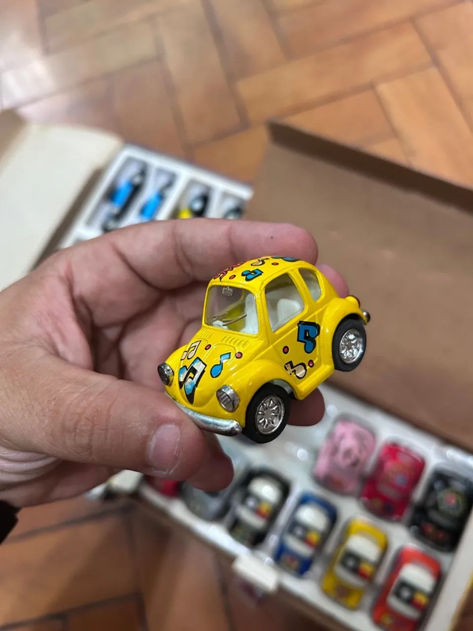 Carrinhos de brinquedo anos 90 