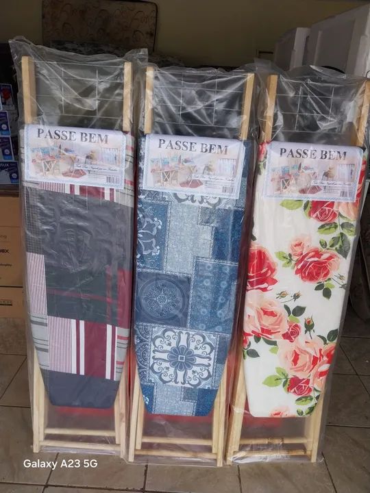 Tábuas de passa roupas lindas  - Foto 3