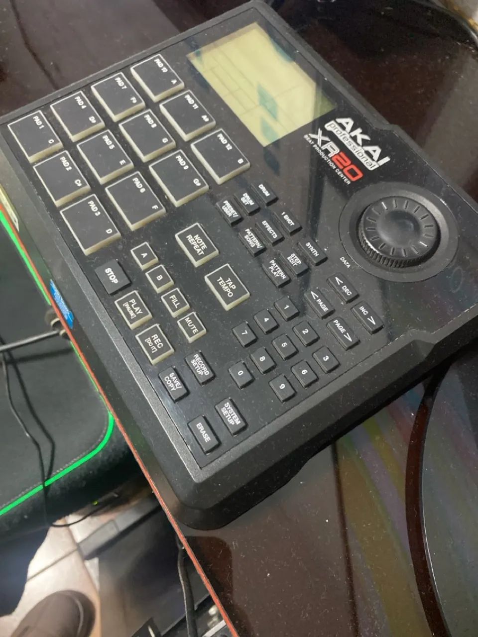 Akai XR20 Beat Production Center - Seminovo - Equipamentos e