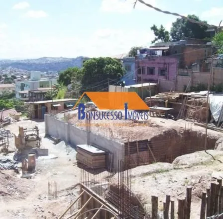Terreno em Belo Horizonte, no bairro Santa Efigênia, à venda.
