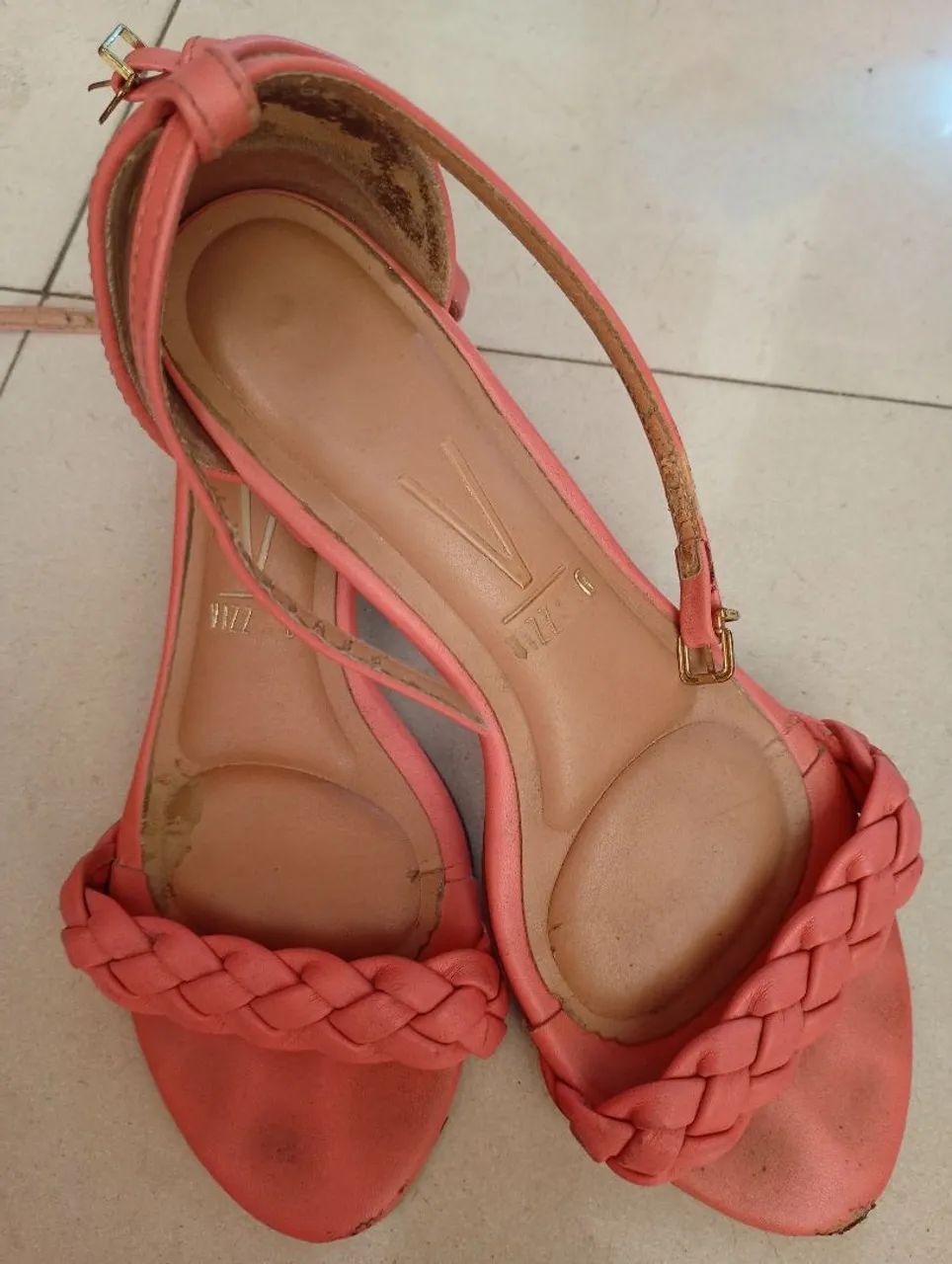 Vendo Sandália Vizzano. - Foto 2
