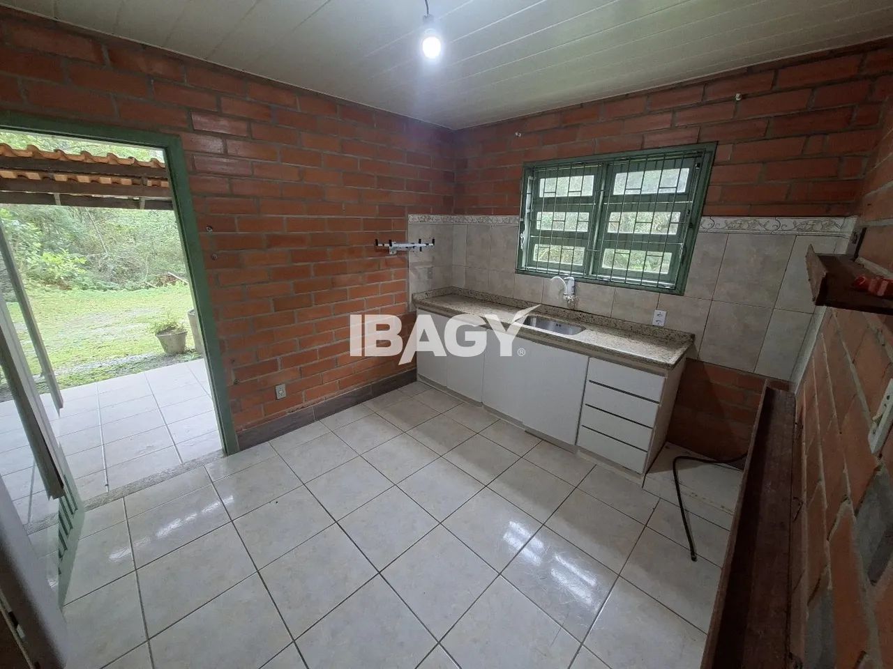 Excelente Casa 5 dormitório(s) em Armação - Florianópolis - Foto 5