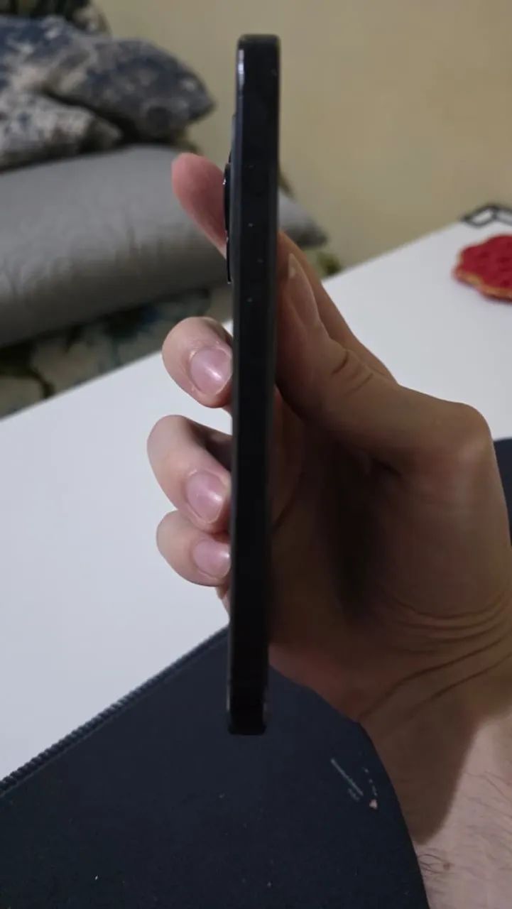 iPhone 15 Pro - Foto 2