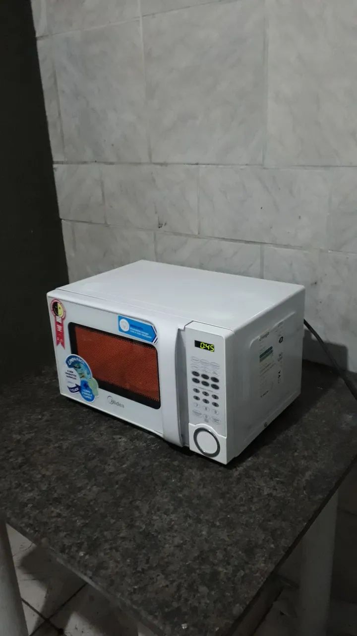 Microondas Mídea 20 litros funcionando perfeitamente . - Foto 2