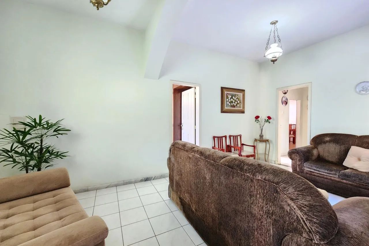 Casa à Venda - Concórdia, 5 Quartos, 300 m2 - Foto 4