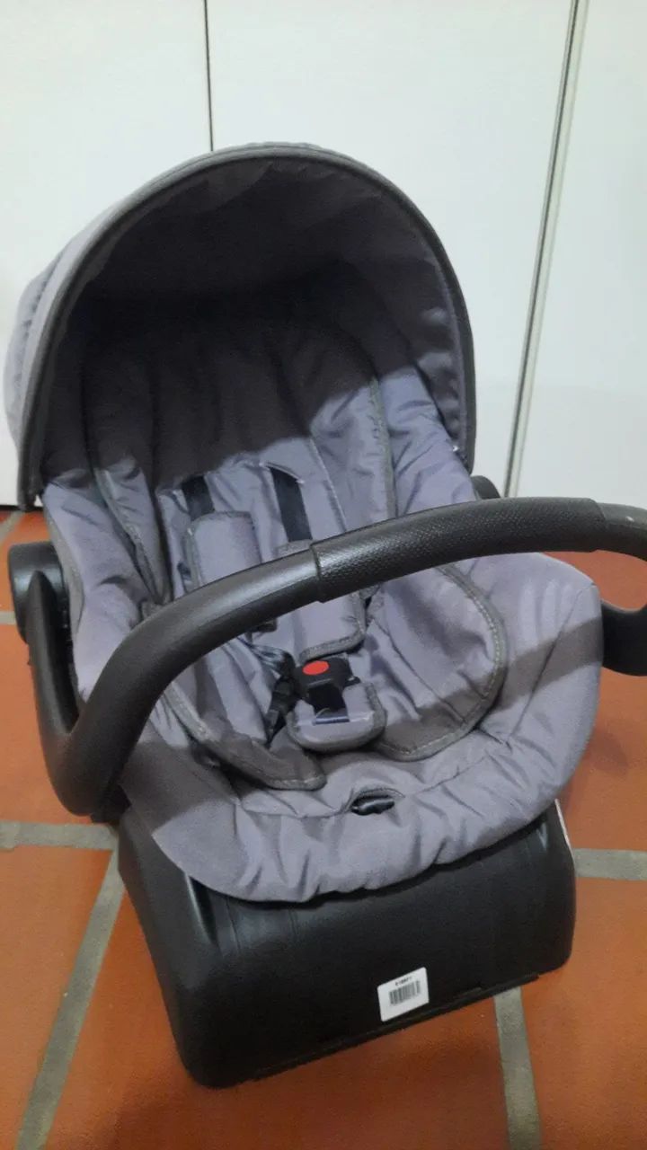 Carrinho e bebê conforto com base Galzerano - Foto 3