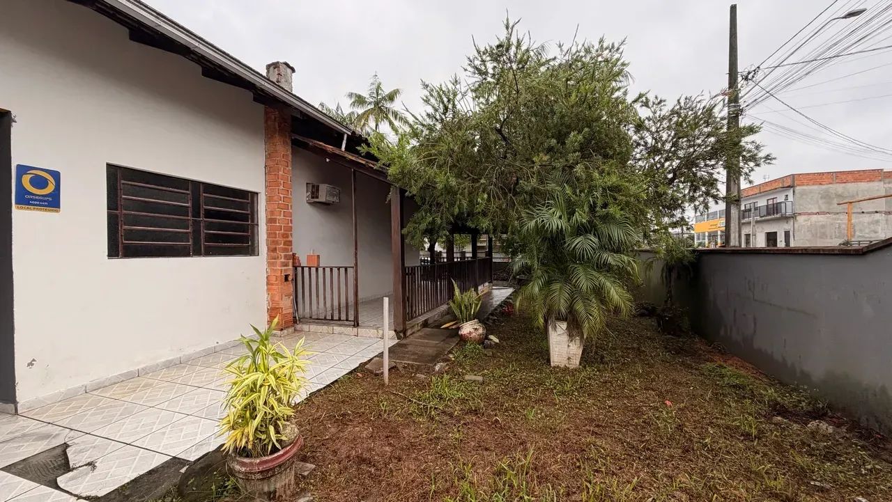 casa em rua comercial, ideal para lojas - Foto 5