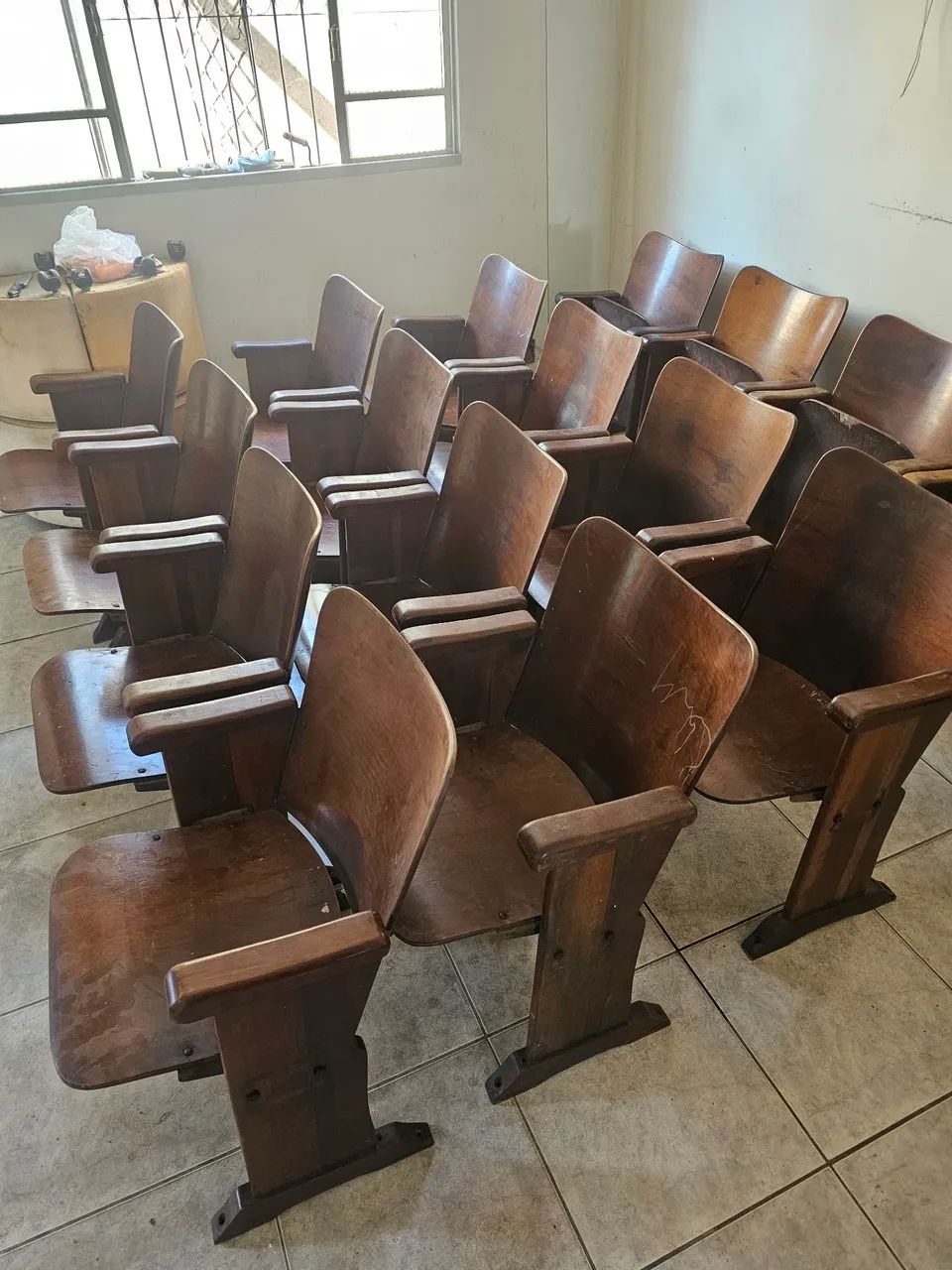 Cadeiras Cinema Antiga  - Foto 4