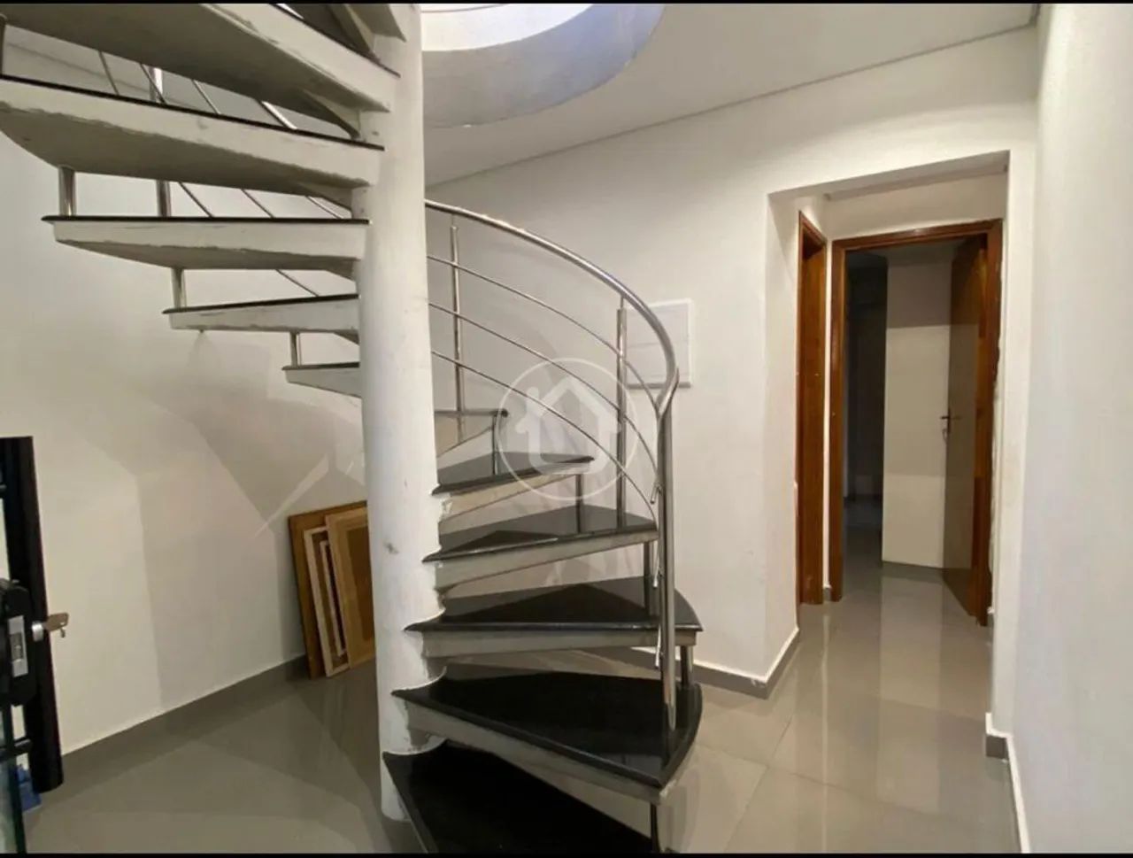 SOBRADO COM 2 QUARTOS SENDO 1 SUÍTE - Foto 2