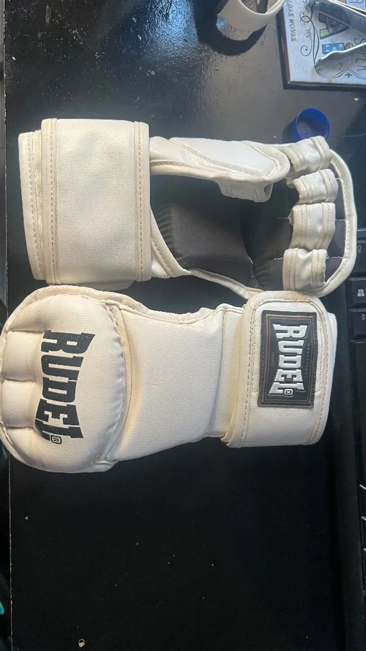 Luva mma