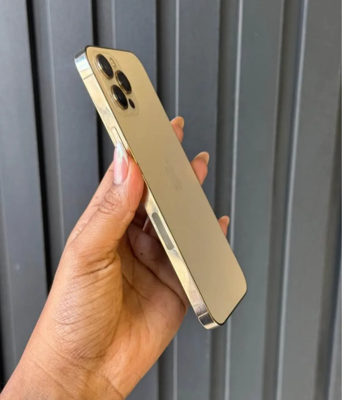 iPhone 12 pro Max 256 - Celulares e Smartphones - Petrópolis