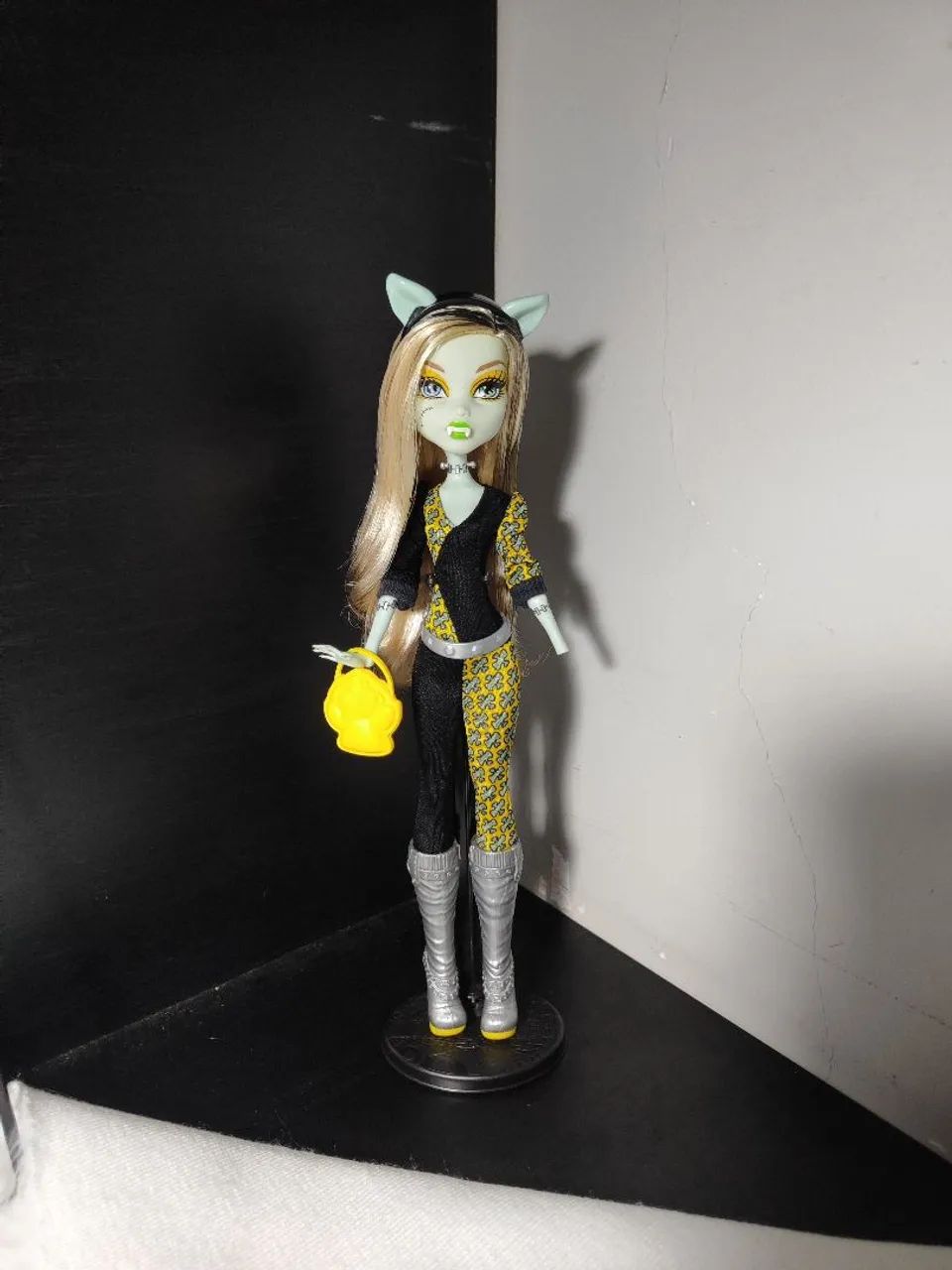 Boneca Monster High Frankie Stein Freaky Fusion G1 