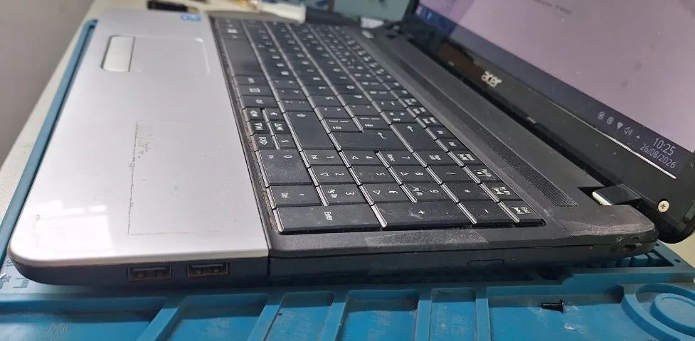 Notebook Acer E1-531 | Celeron 1000M | 4GB RAM | Debian 13 - Foto 4