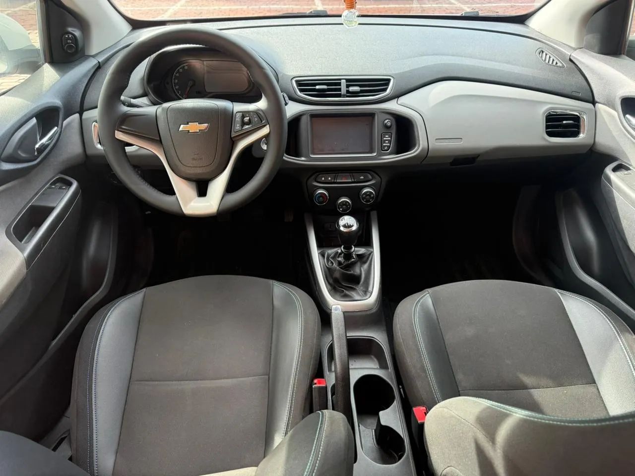 Chevrolet Onix Hatch LT 1.0 8V Flex Mec. 4P 2019 - Foto 5