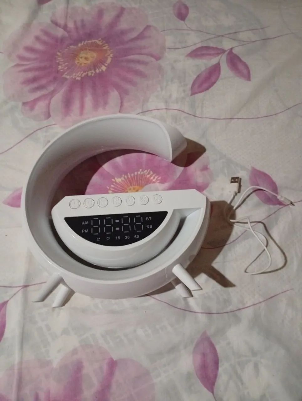 Led Wireless Charging Speaker 