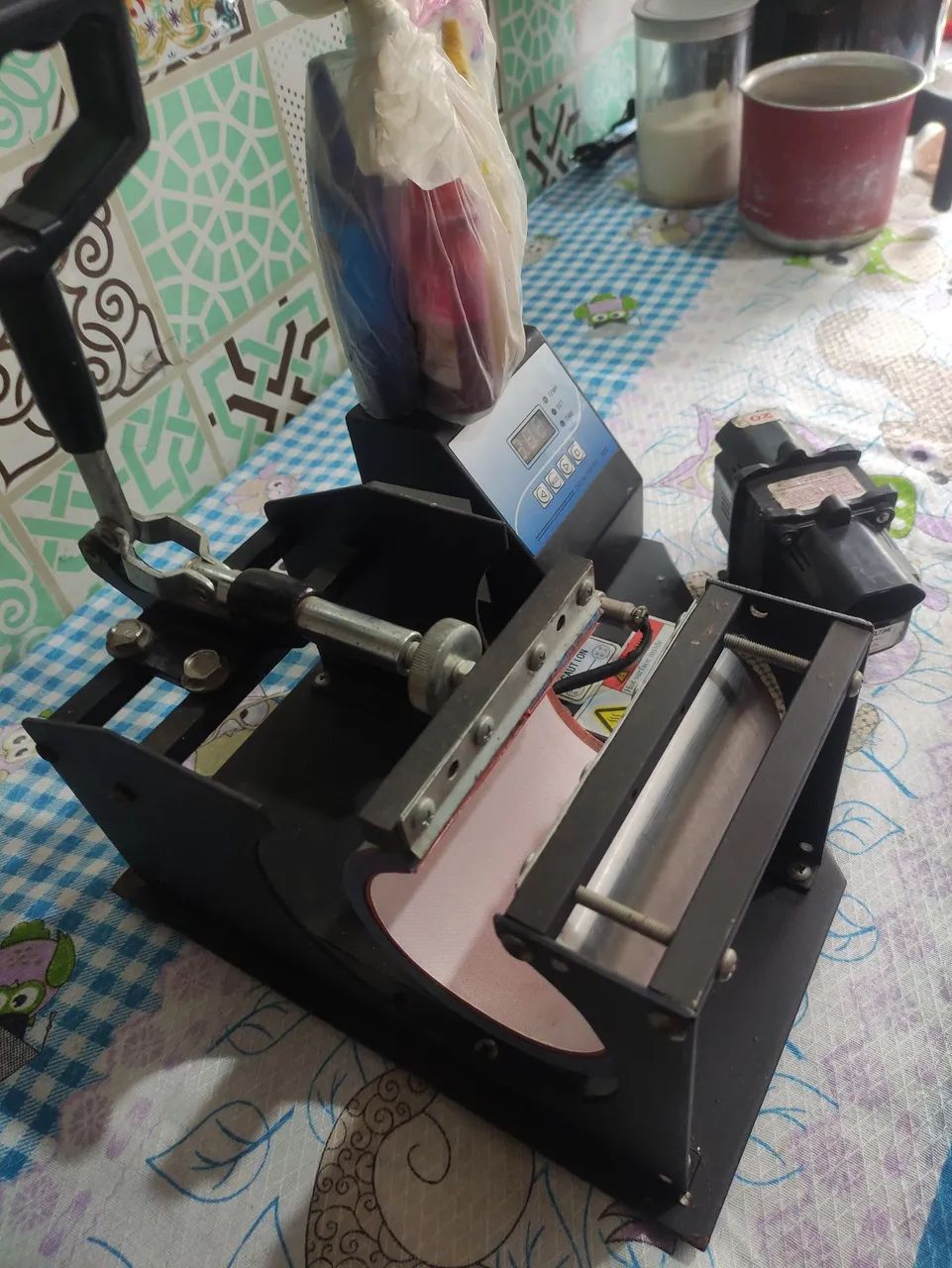 Máquina de estampar canecas personalizadas 