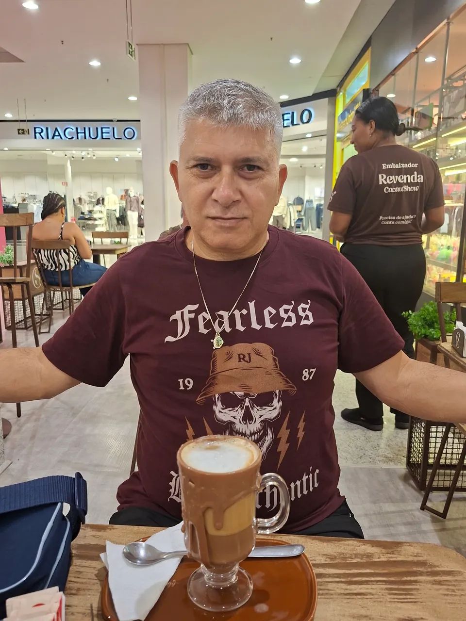 Faço reparos.