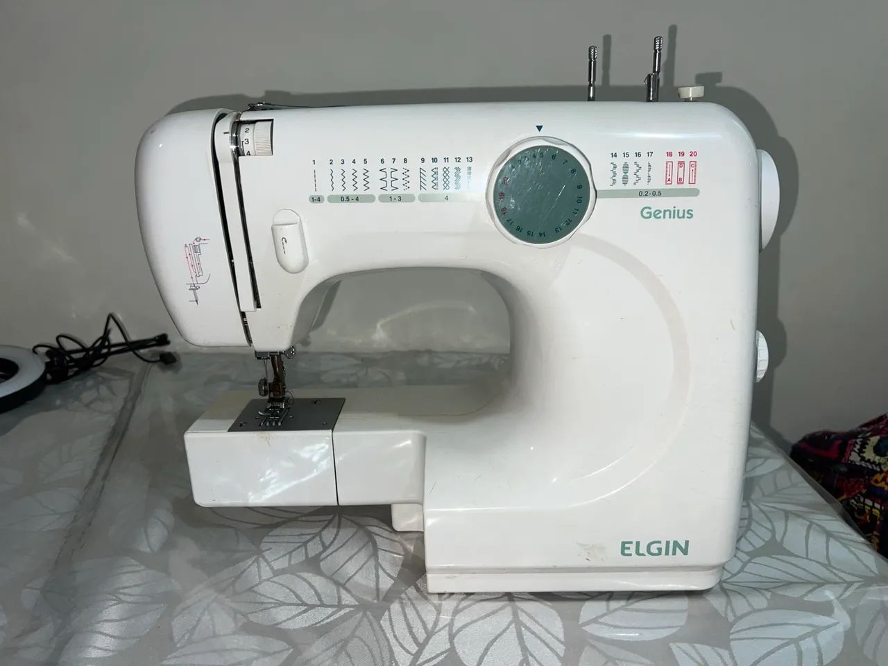 Máquina de costura - Foto 3