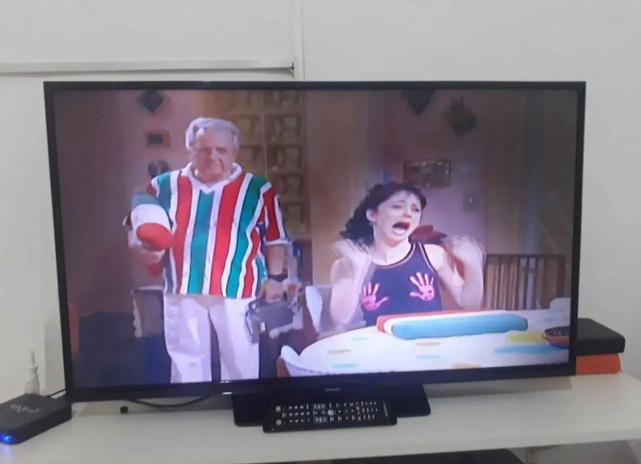 TV SMART 40  PHILCO  - Foto 2