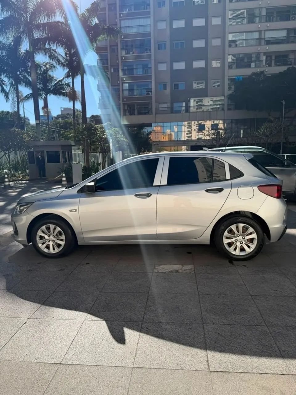 Chevrolet Onix Hatch 1.0 12V TB Flex Aut. 4P, foto 8 de 20