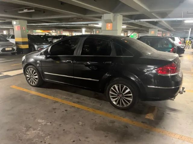 Fiat Linea Absolute 1.9/1.8 Flex Dualogic 4P 2012 - Foto 2
