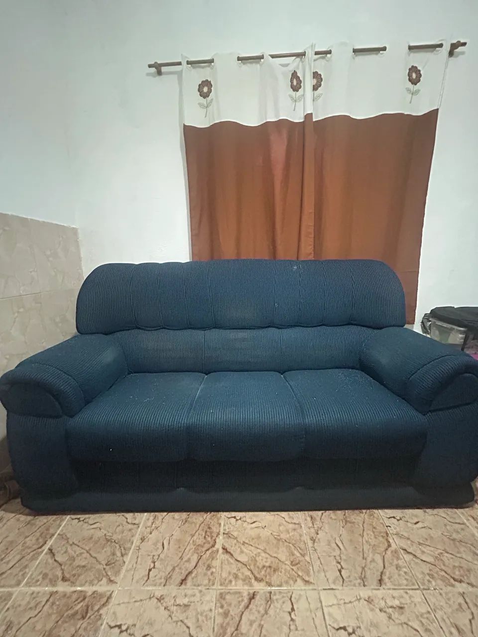 Sofá 3 lugares 