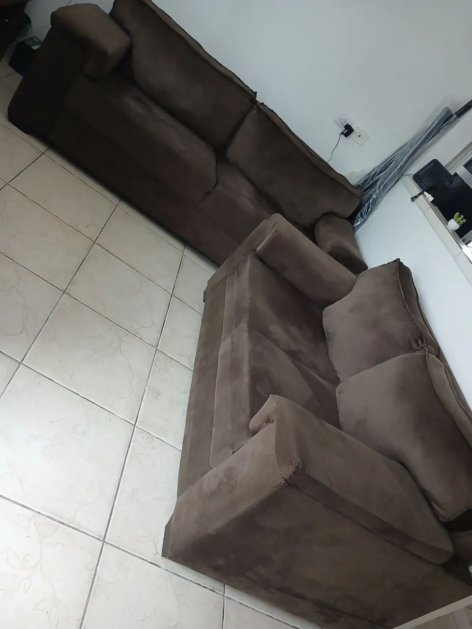 Vende-se sofá confortável de 2 e 3 lugares tecido extrato - Foto 2