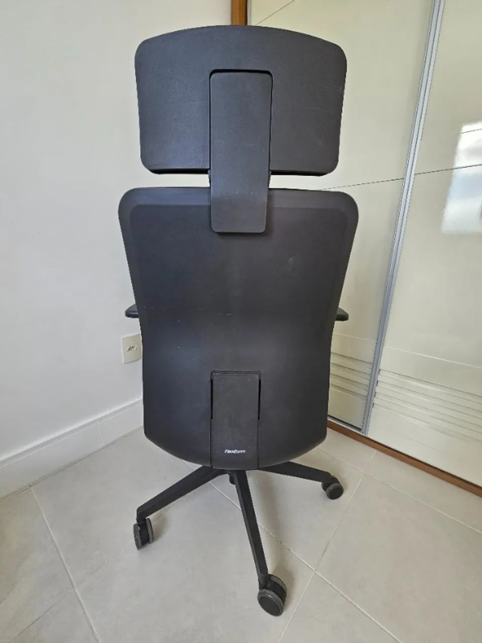 Cadeira Giratória de Escritório Tecton All Black Flexform - Foto 2