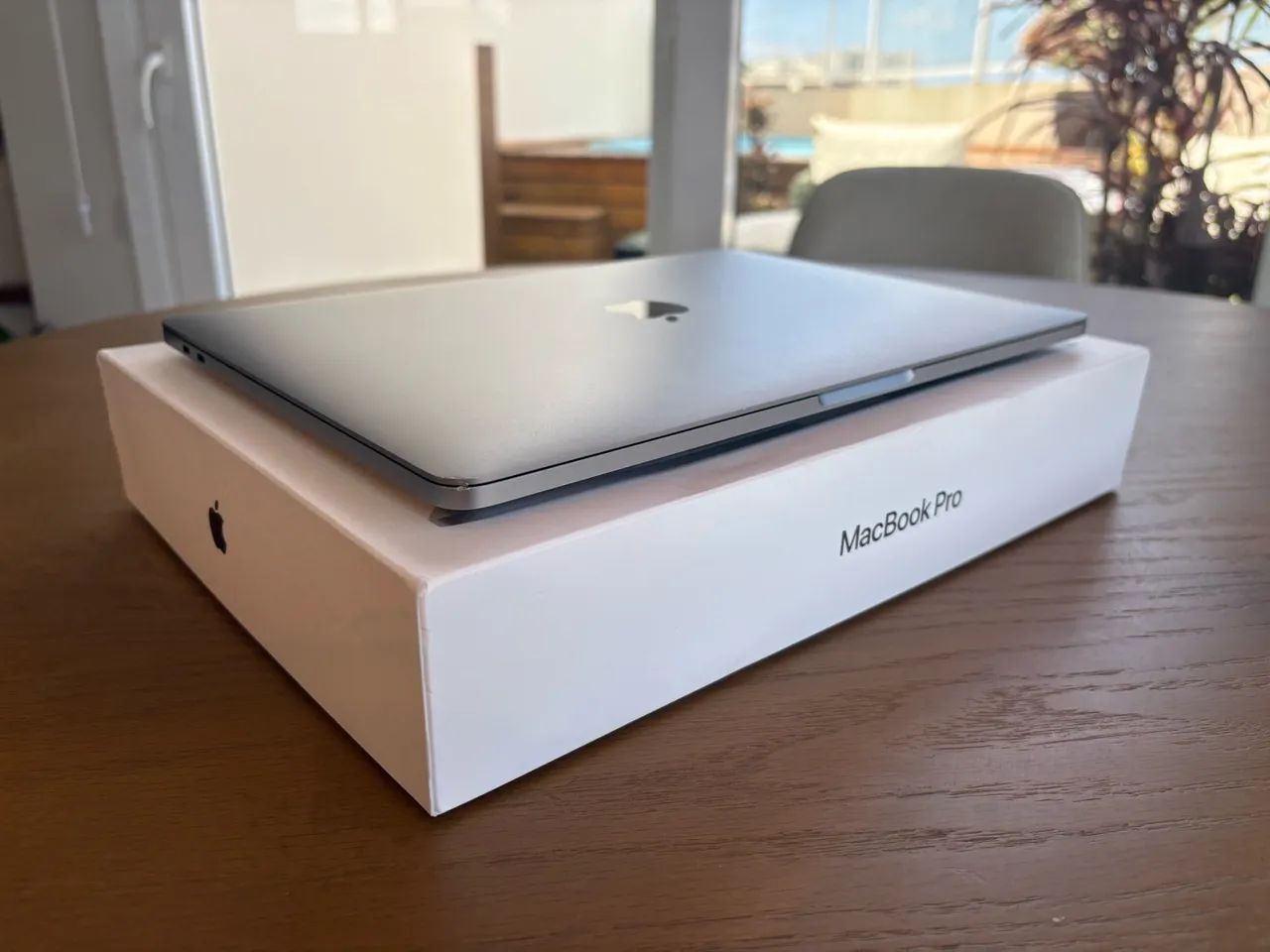 MacBook Pro M2 500GB